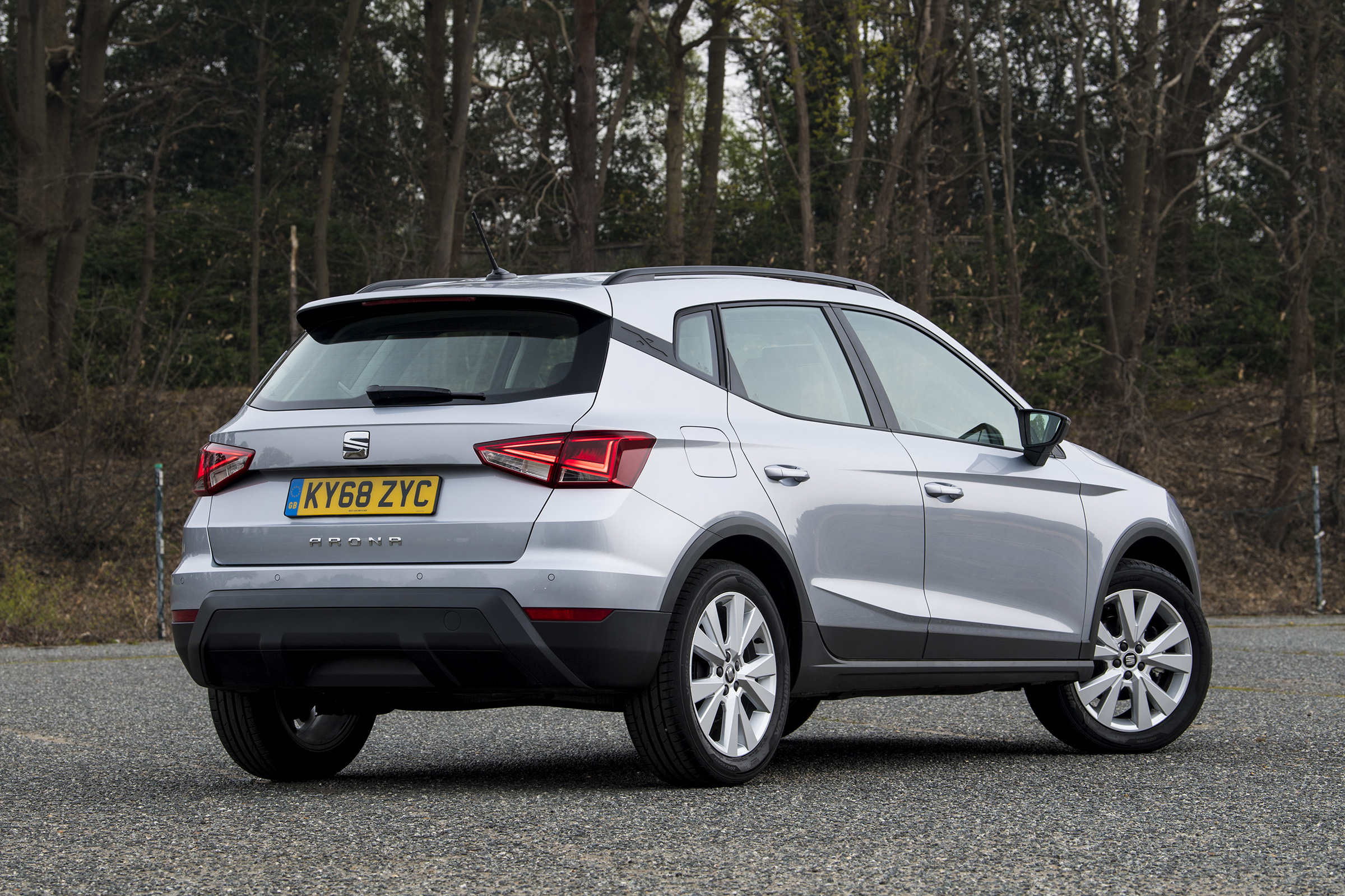 Arona - rear static