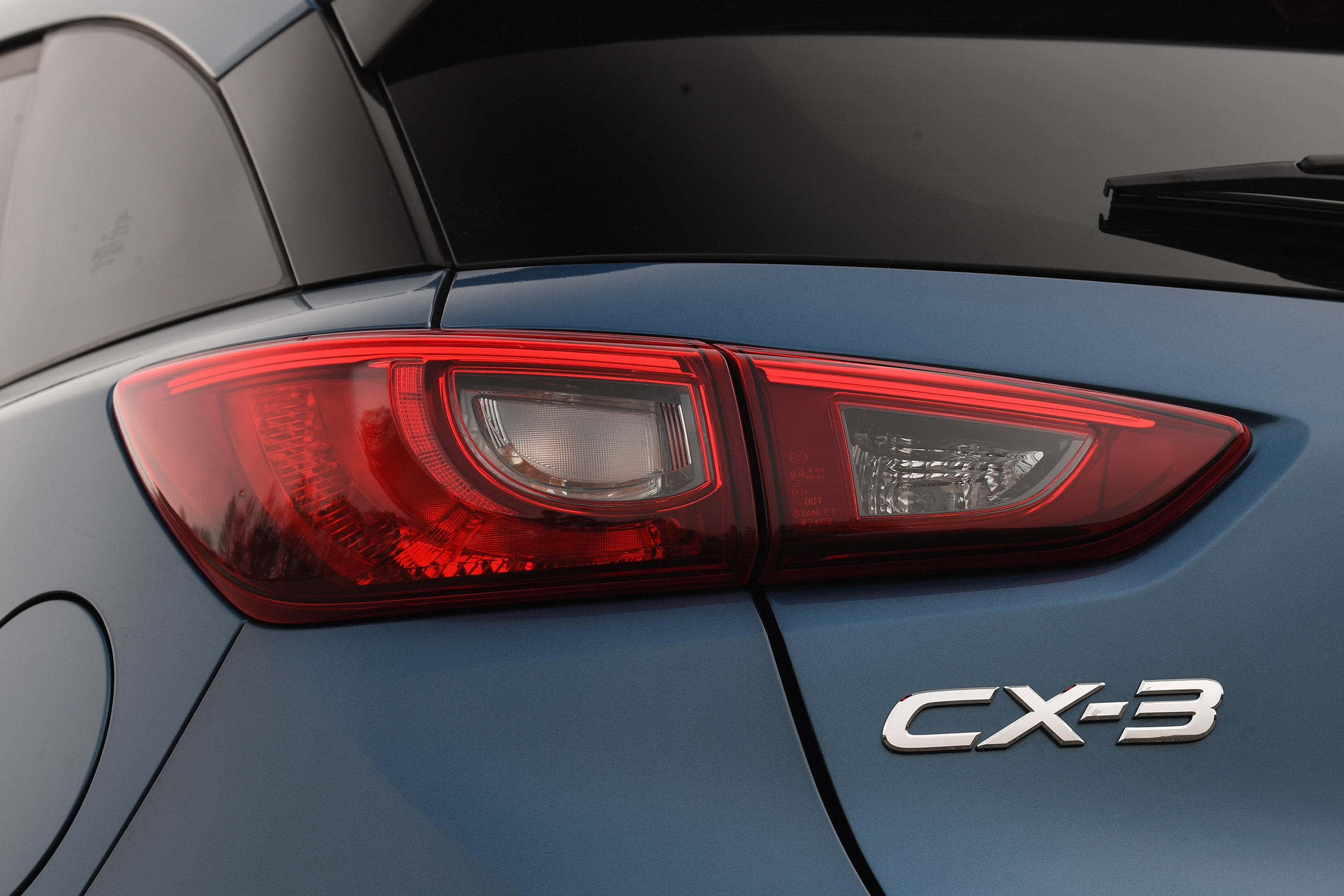 CX-3 - rear light