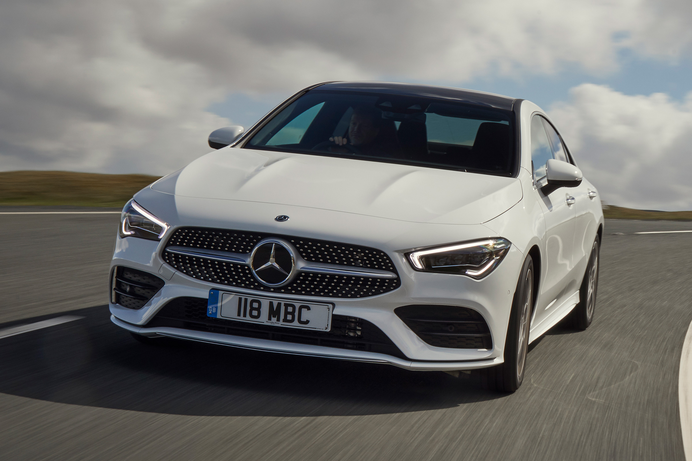 Mercedes CLA 250 AMG Line - front cornering