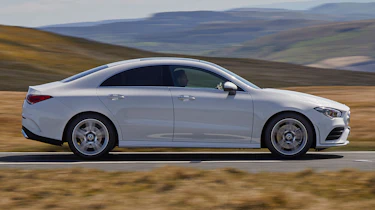Mercedes CLA 250 AMG Line - side tracking