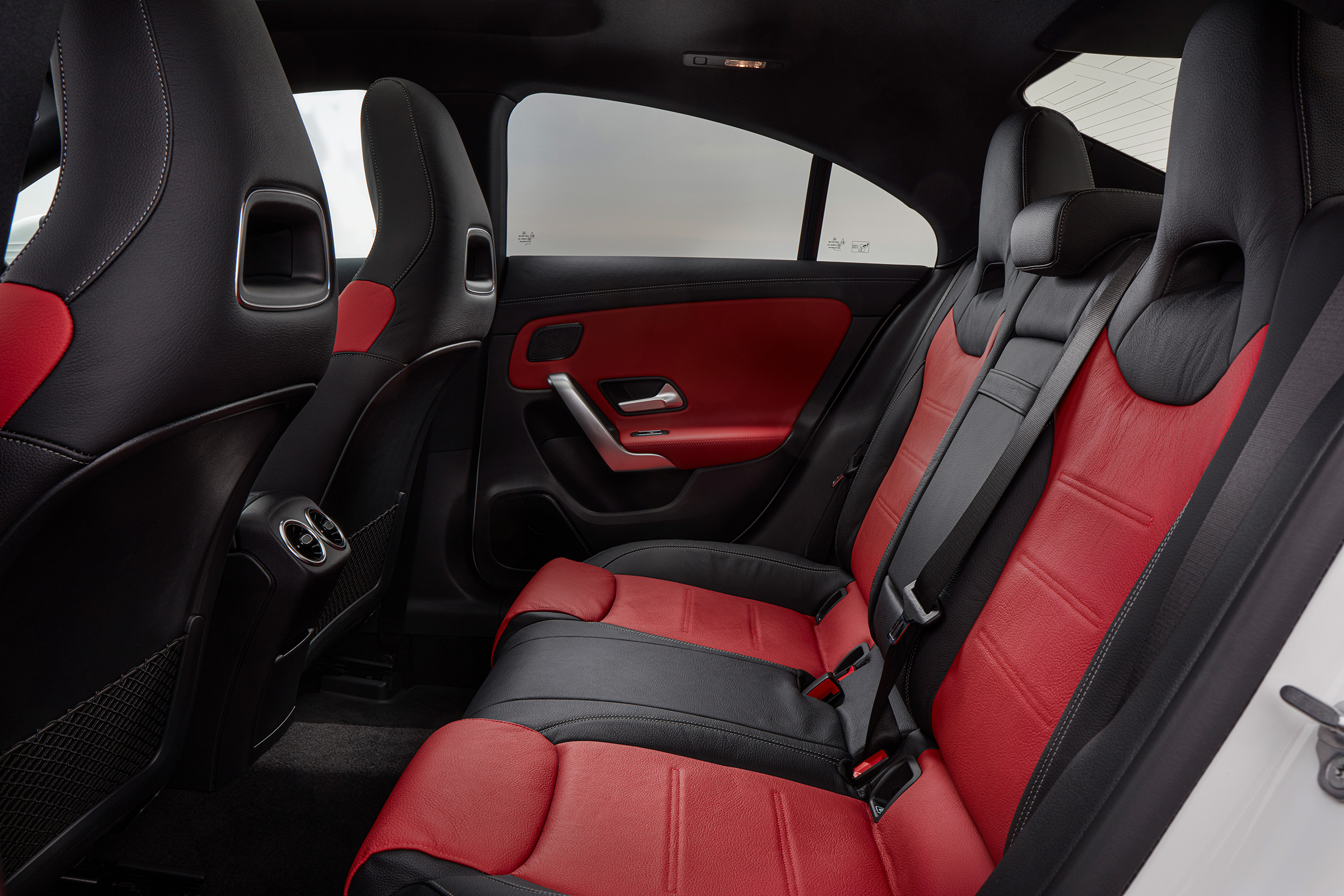 Mercedes CLA 250 AMG Line - rear seats