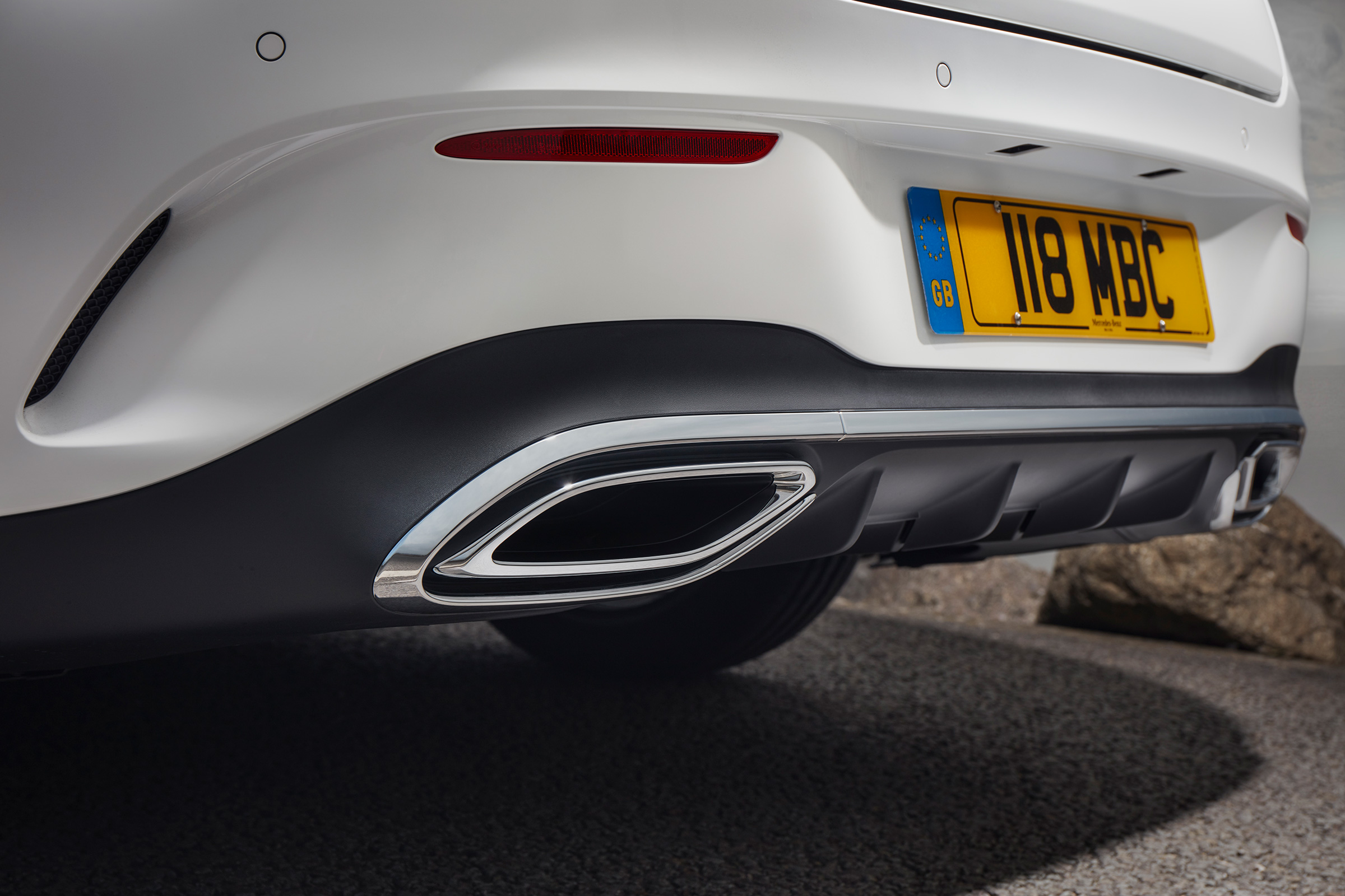 Mercedes CLA 250 AMG Line - exhaust