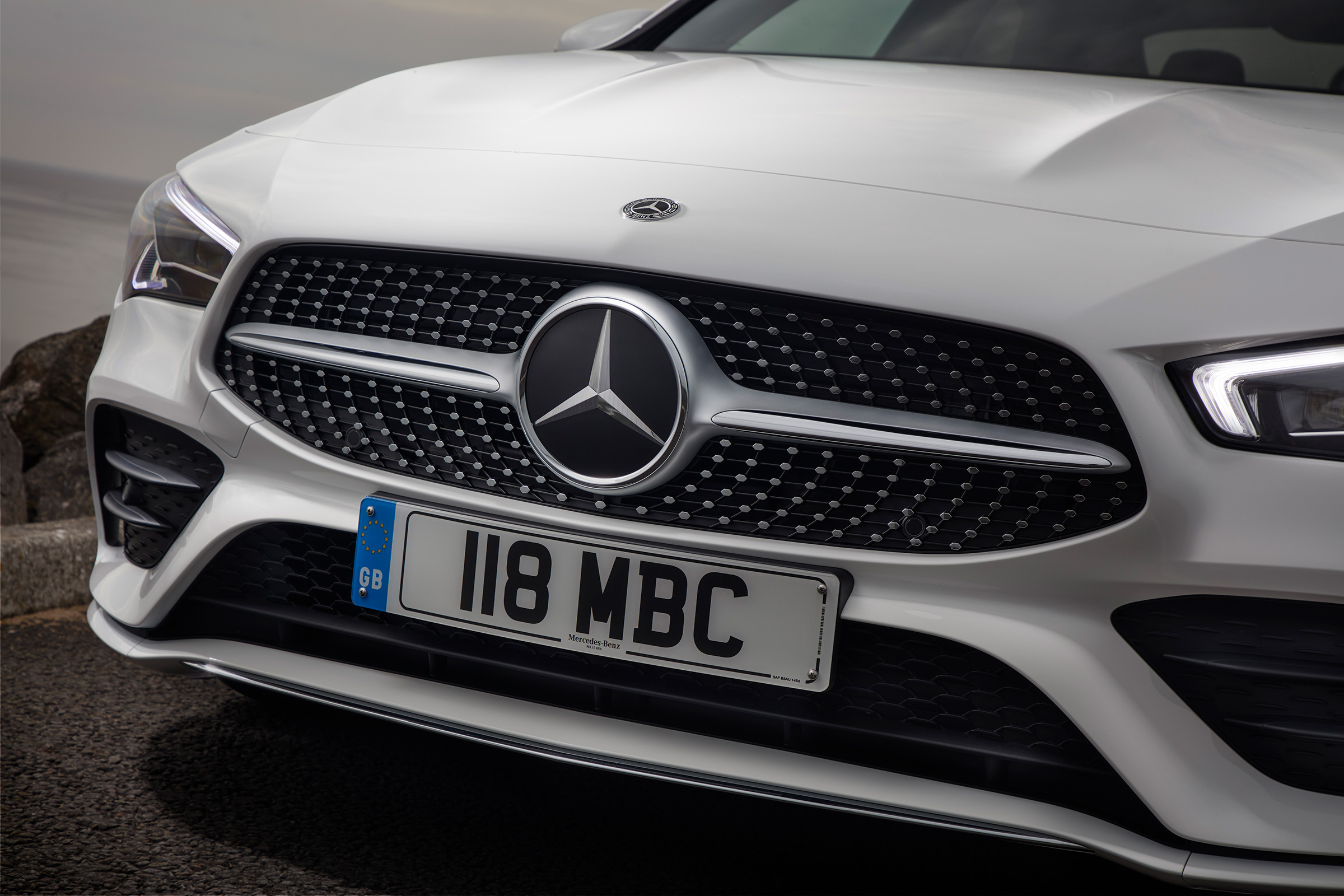 Mercedes CLA 250 AMG Line - grille