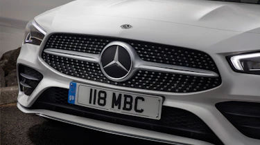 Mercedes CLA 250 AMG Line - grille