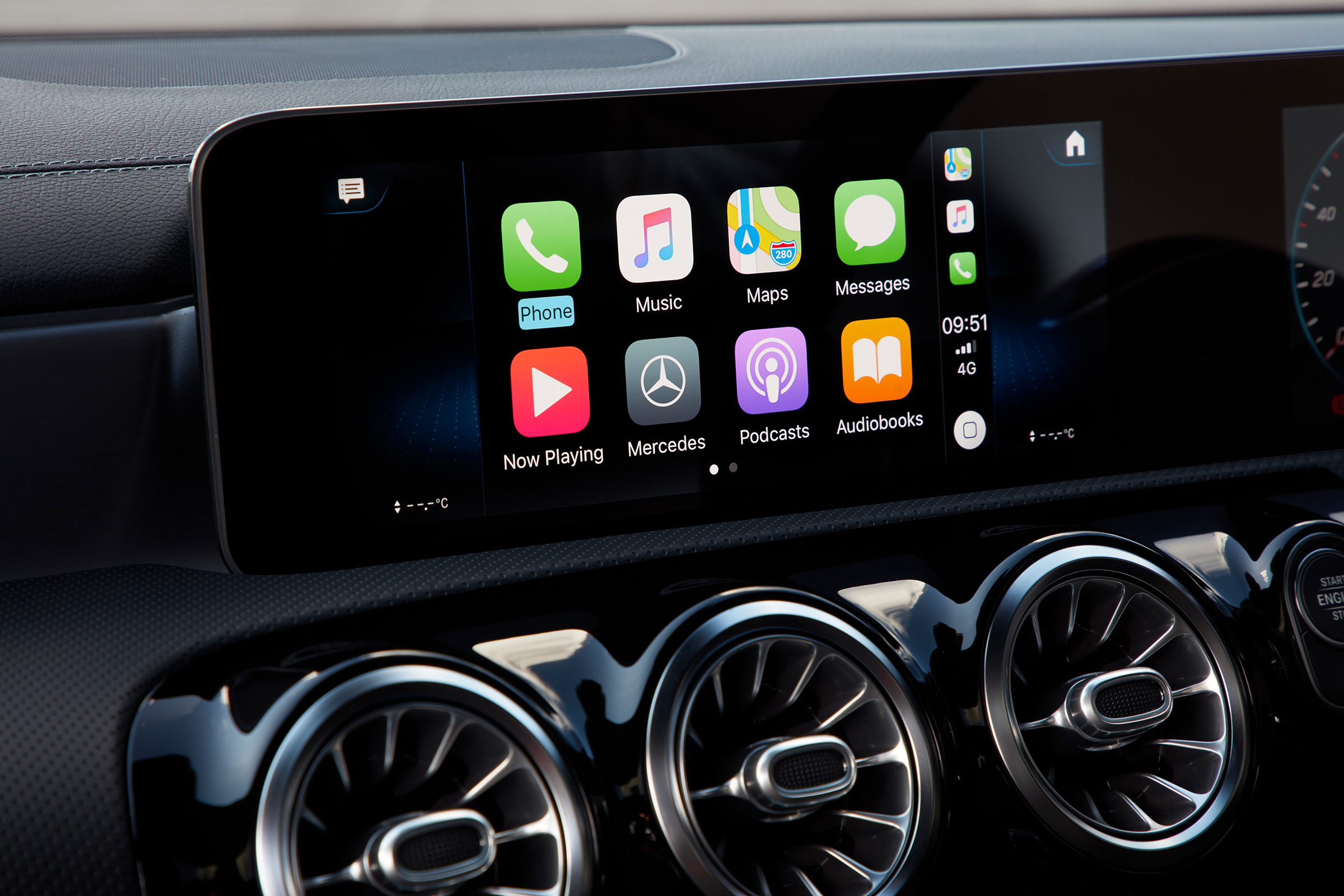 Mercedes CLA 250 AMG Line - infotainment