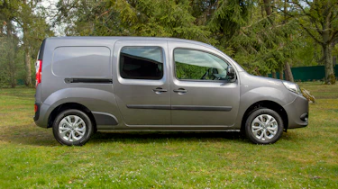Nissan NV250 L2 side door