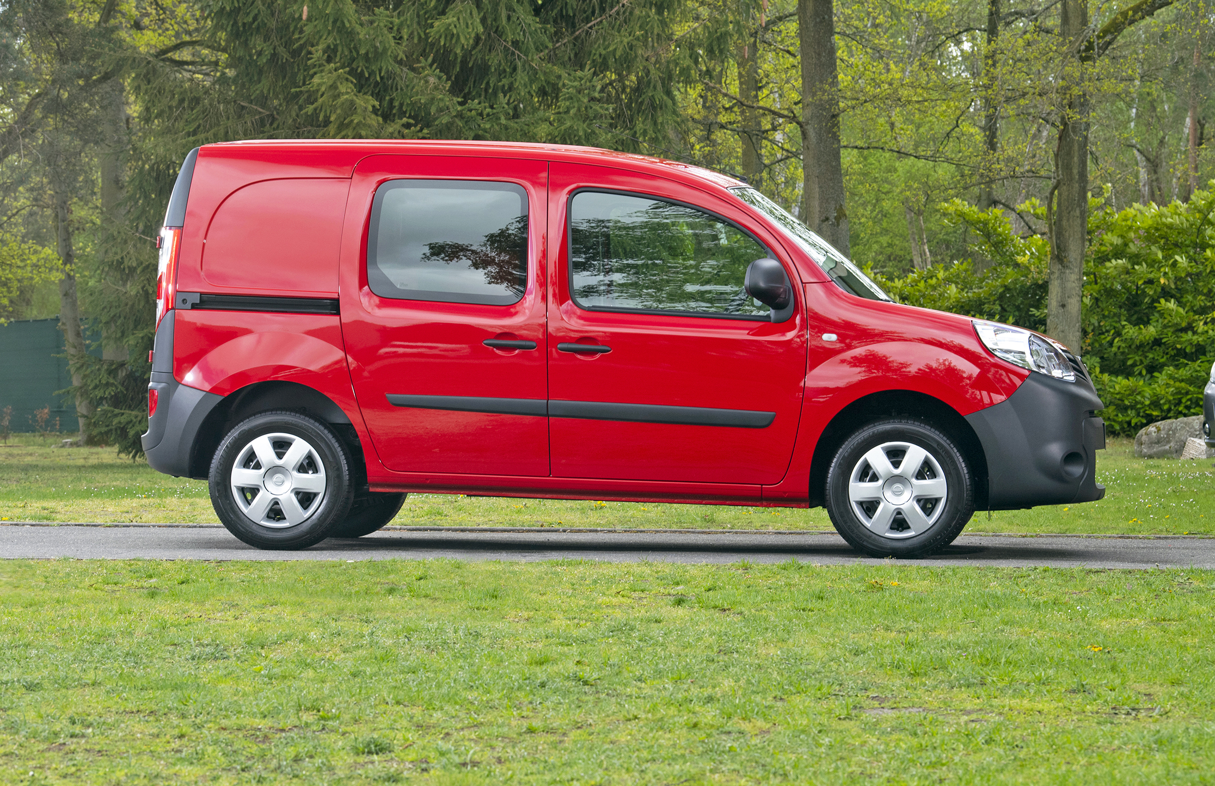 Nissan NV250 side door