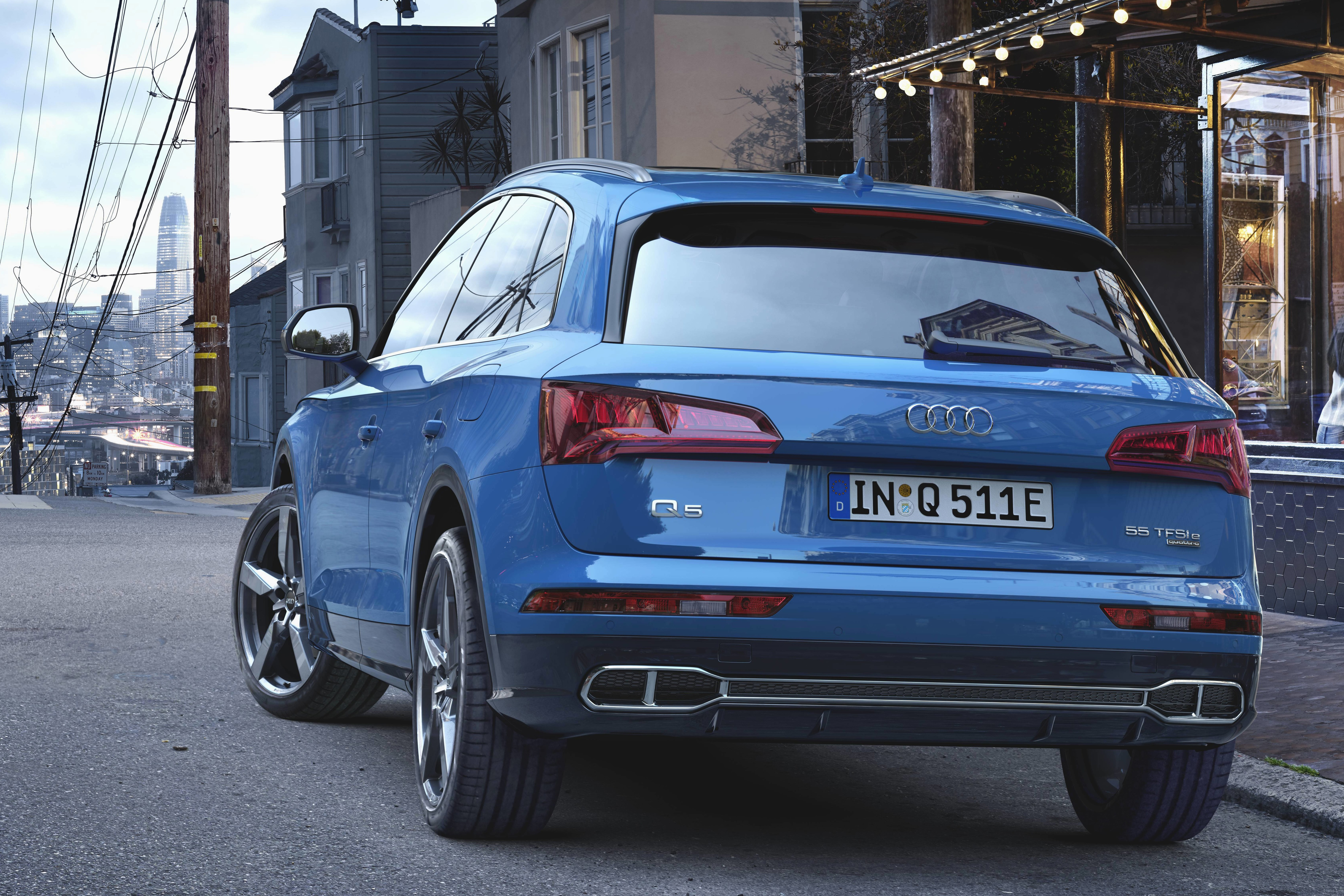 Audi Q5 charging