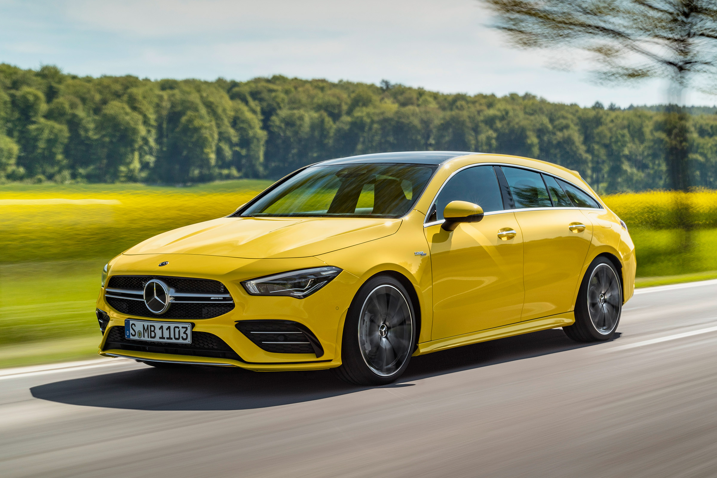 Mercedes-AMG CLA 35 Shooting Brake - front