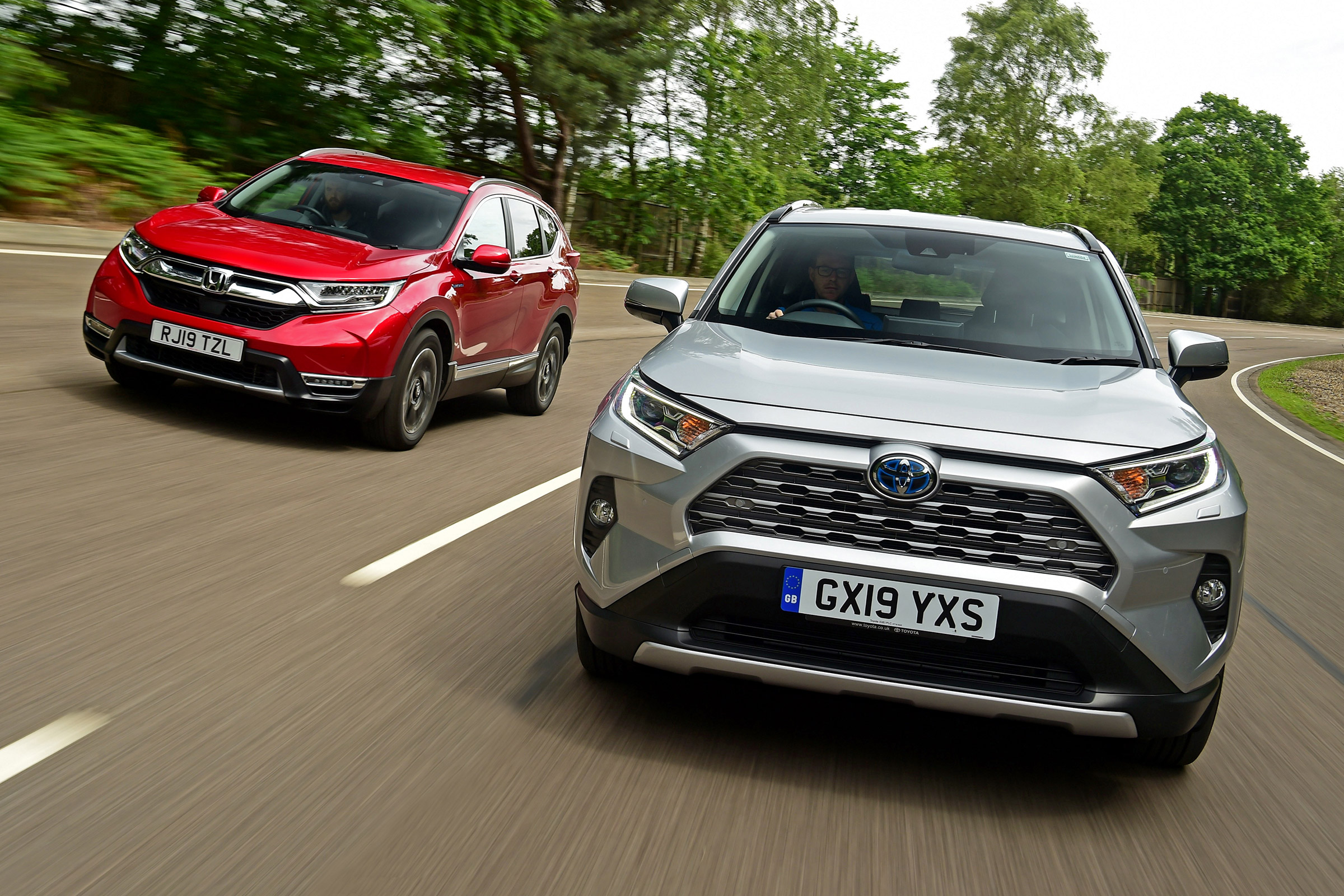 Toyota RAV4 vs Honda CR-V - header