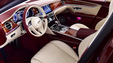 Bentley Flying Spur - studio dash