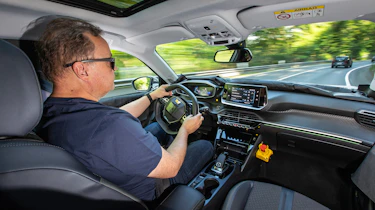 Peugeot 2008 prototype - Steve Fowler