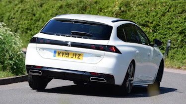 Peugeot 508 SW - rear cornering