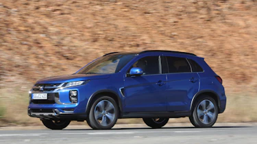 Mitsubishi ASX - front action