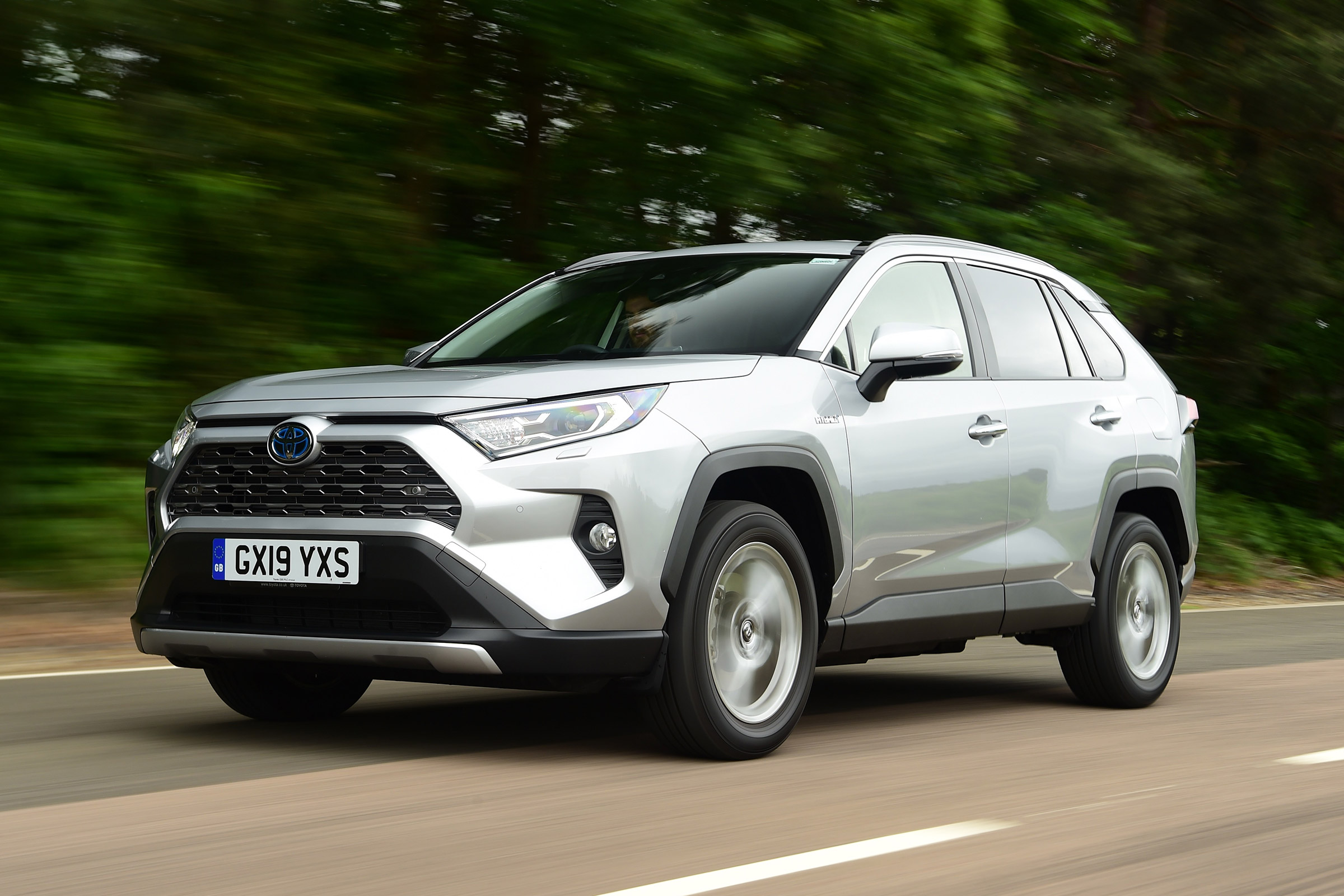 Toyota RAV4 - front