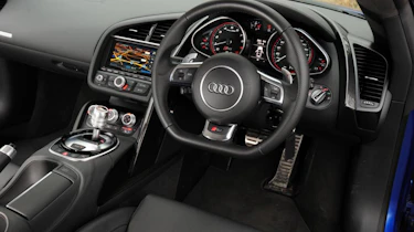 Used Audi R8 - dash