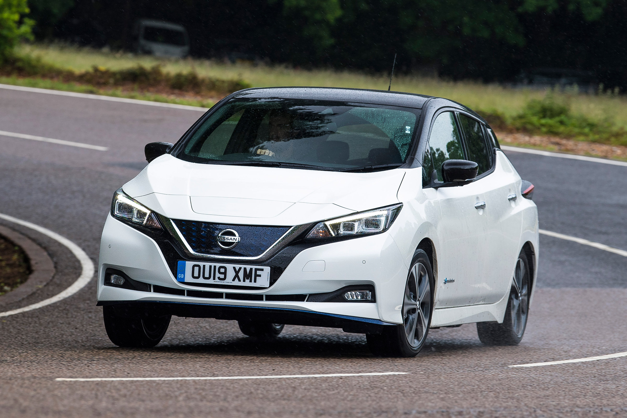 Nissan Leaf e+ - front cornering