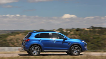 Mitsubishi ASX - side