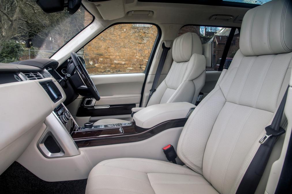 Used Range Rover - front seats