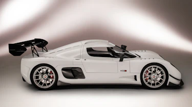 Ultima RS - studio side