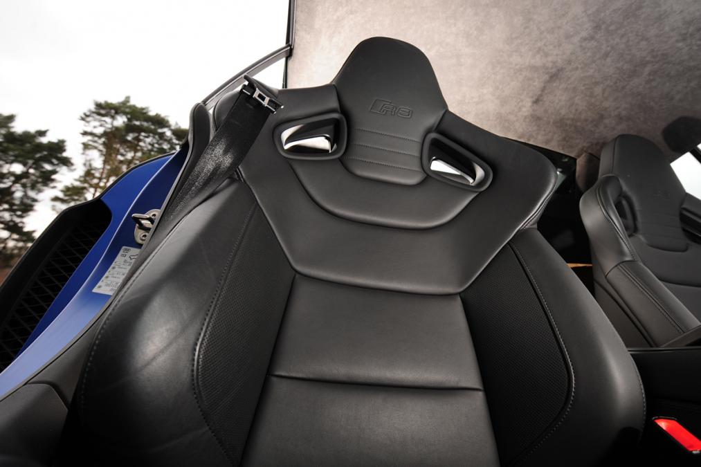 Used Audi R8 - seat