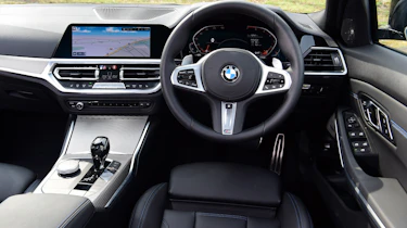 BMW 3 Series - dash
