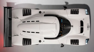 Ultima RS - studio above
