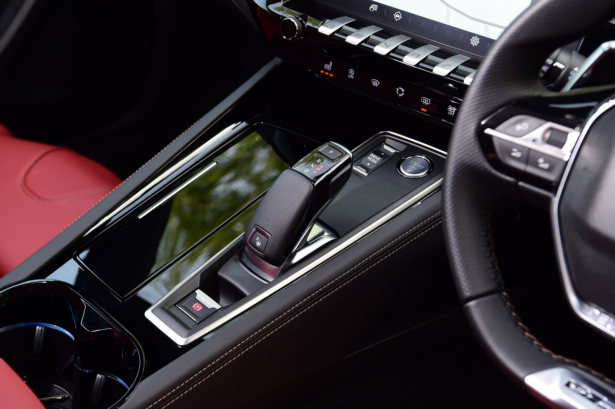 Peugeot 508 SW - centre console
