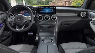 Mercedes GLC - cabin