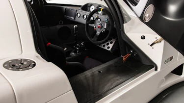 Ultima RS - studio cabin