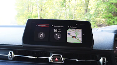 Toyota Supra - infotainment