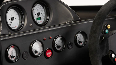 Ultima RS - studio dials