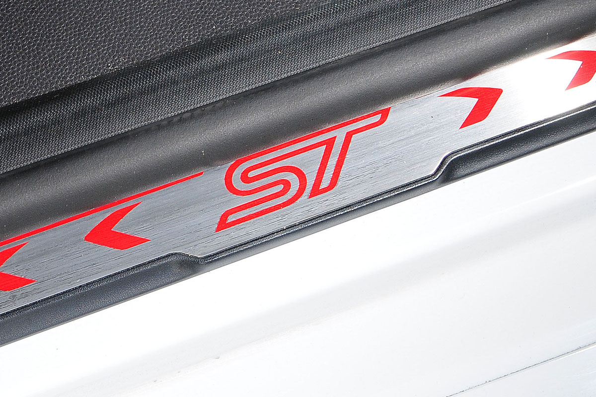 Volvo S60 - rear static