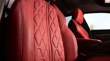 Peugeot 508 SW - seat detail