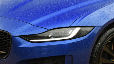 Jaguar XE - front lights