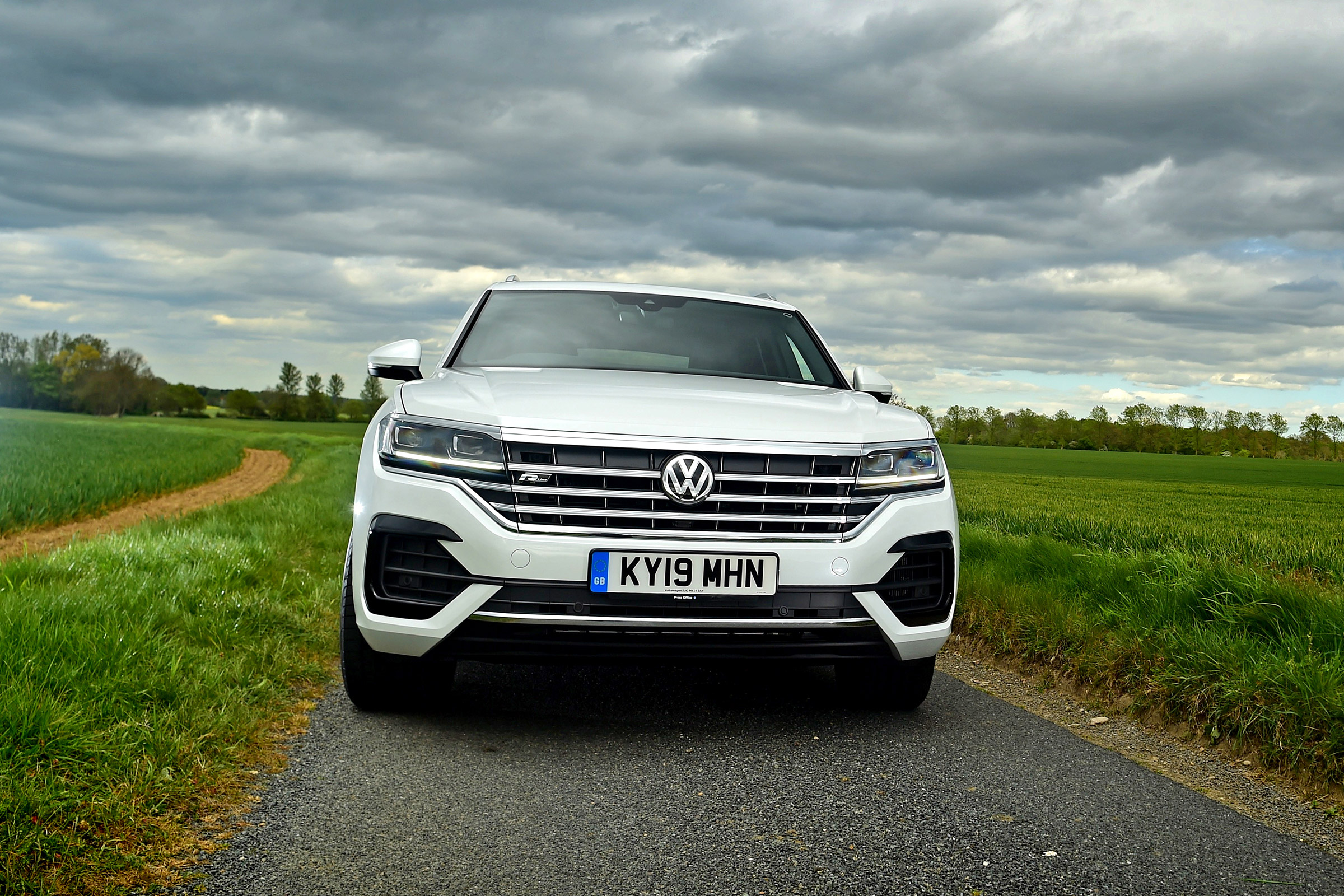 Volkswagen Touareg long termer - first report full front