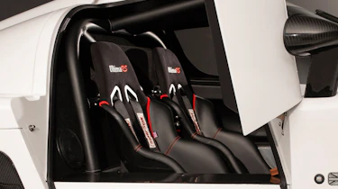 Ultima RS - studio seats