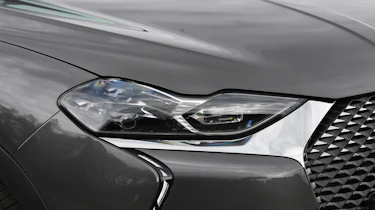 DS 3 Crossback - front light