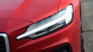 Volvo S60 - front light