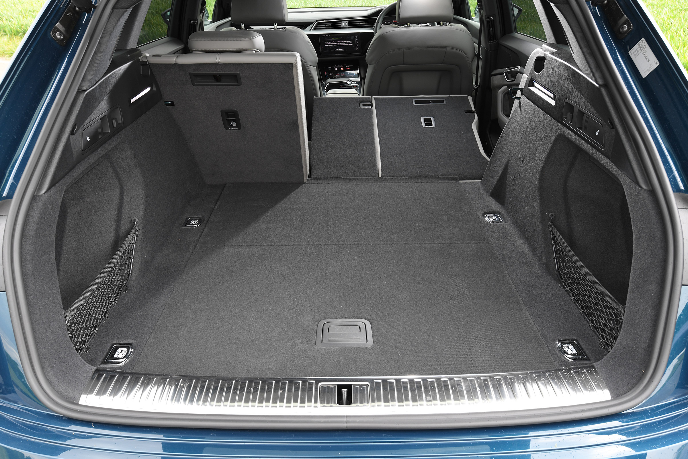 Audi e-tron long termer - first report boot