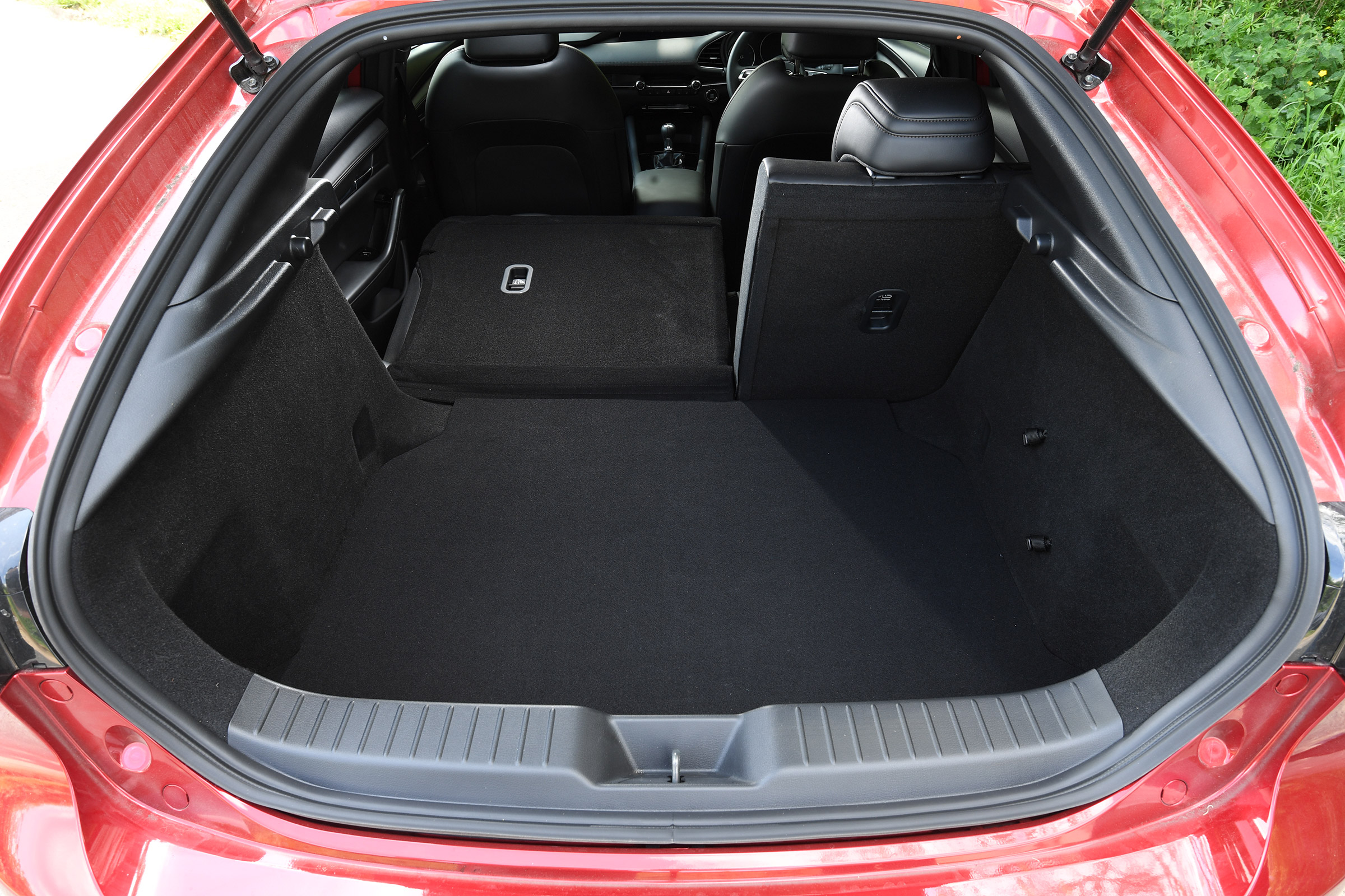 Mazda 3 - boot
