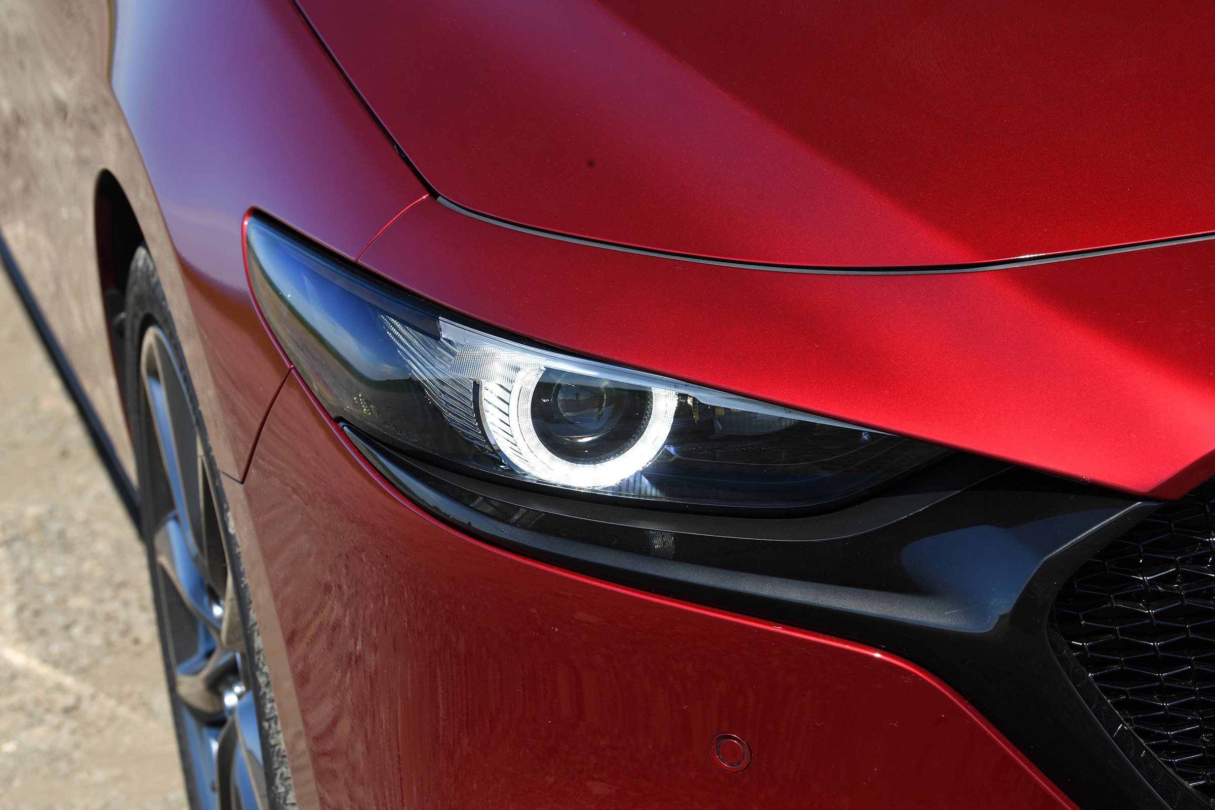 Mazda 3 - front light
