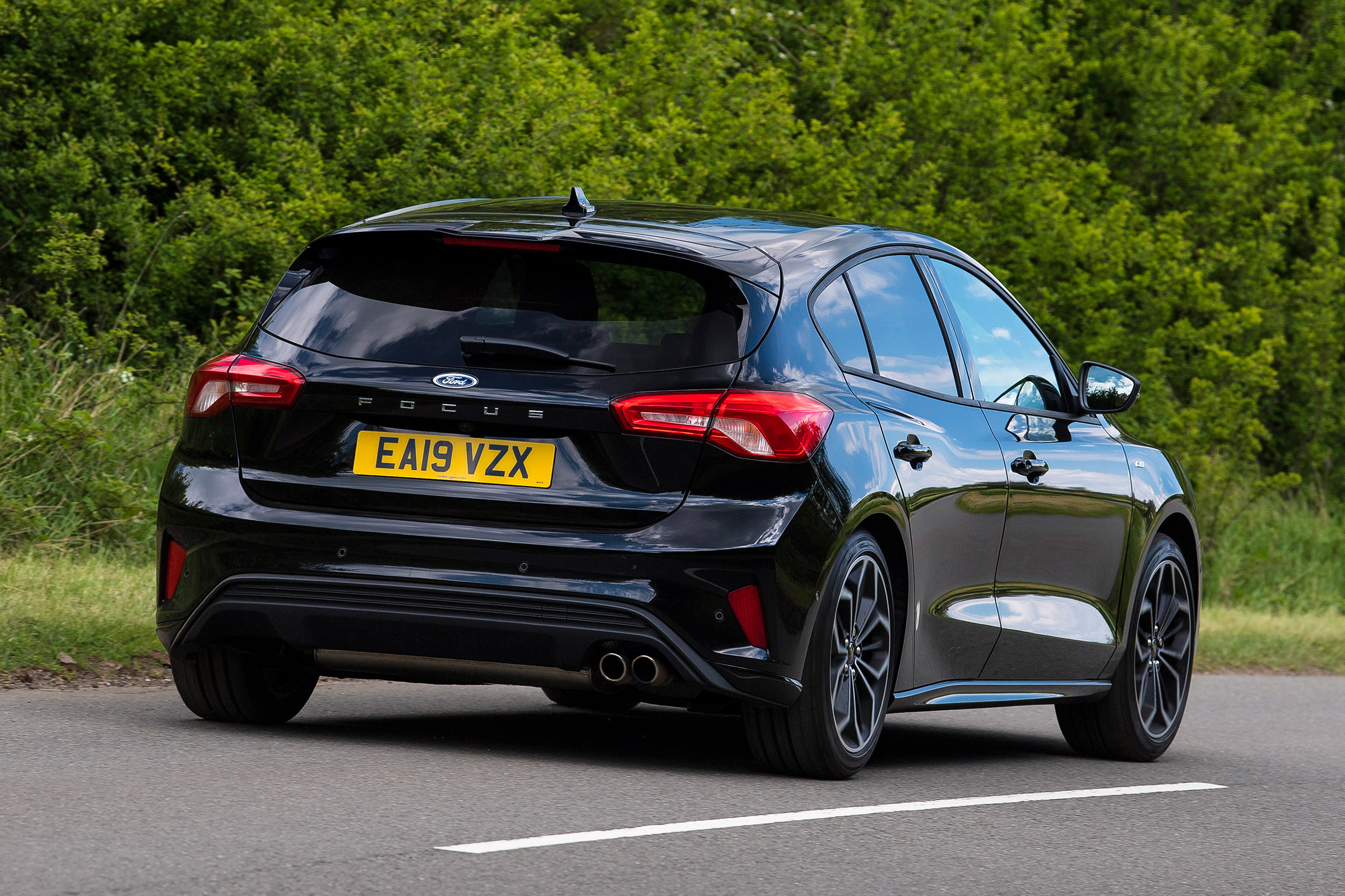 Ford Focus - rear cornering