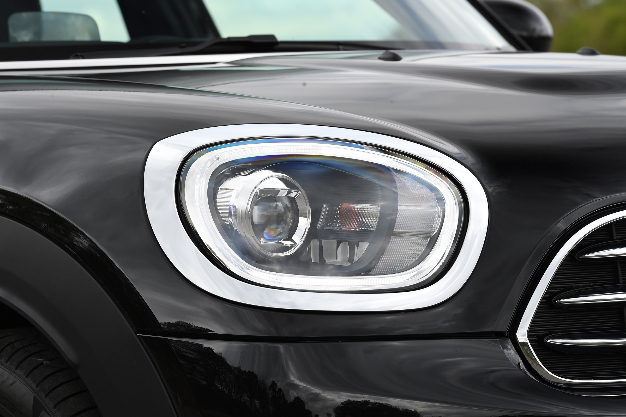 MINI Countryman - front light