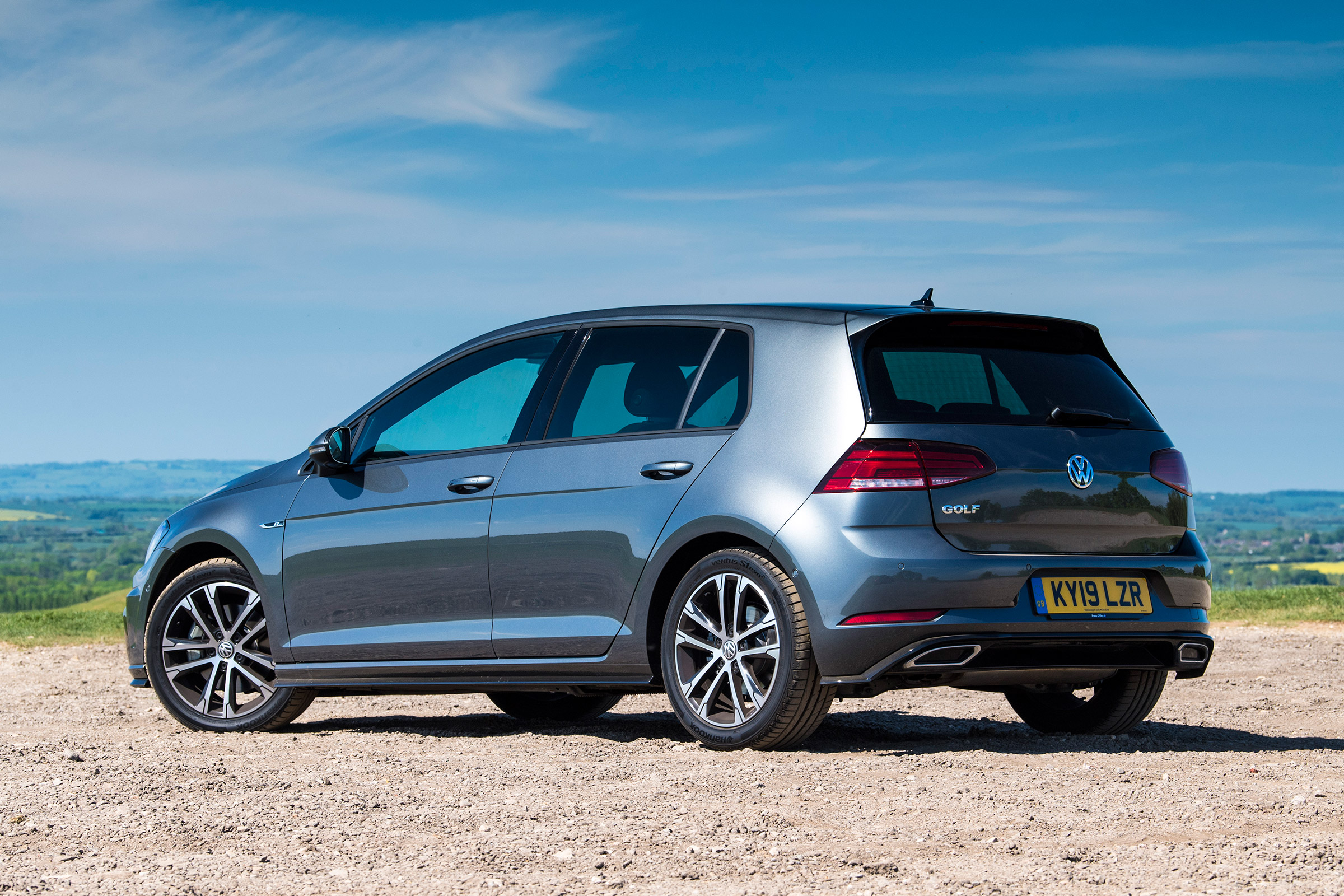 Volkswagen Golf - rear static