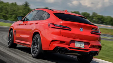 BMW X4 M Competition - rear tracking