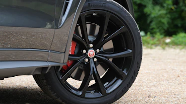 Jaguar F-Pace SVR - wheel