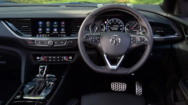 Vauxhall Insignia Grand Sport - front tracking