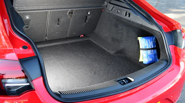 Vauxhall Insignia Grand Sport - boots