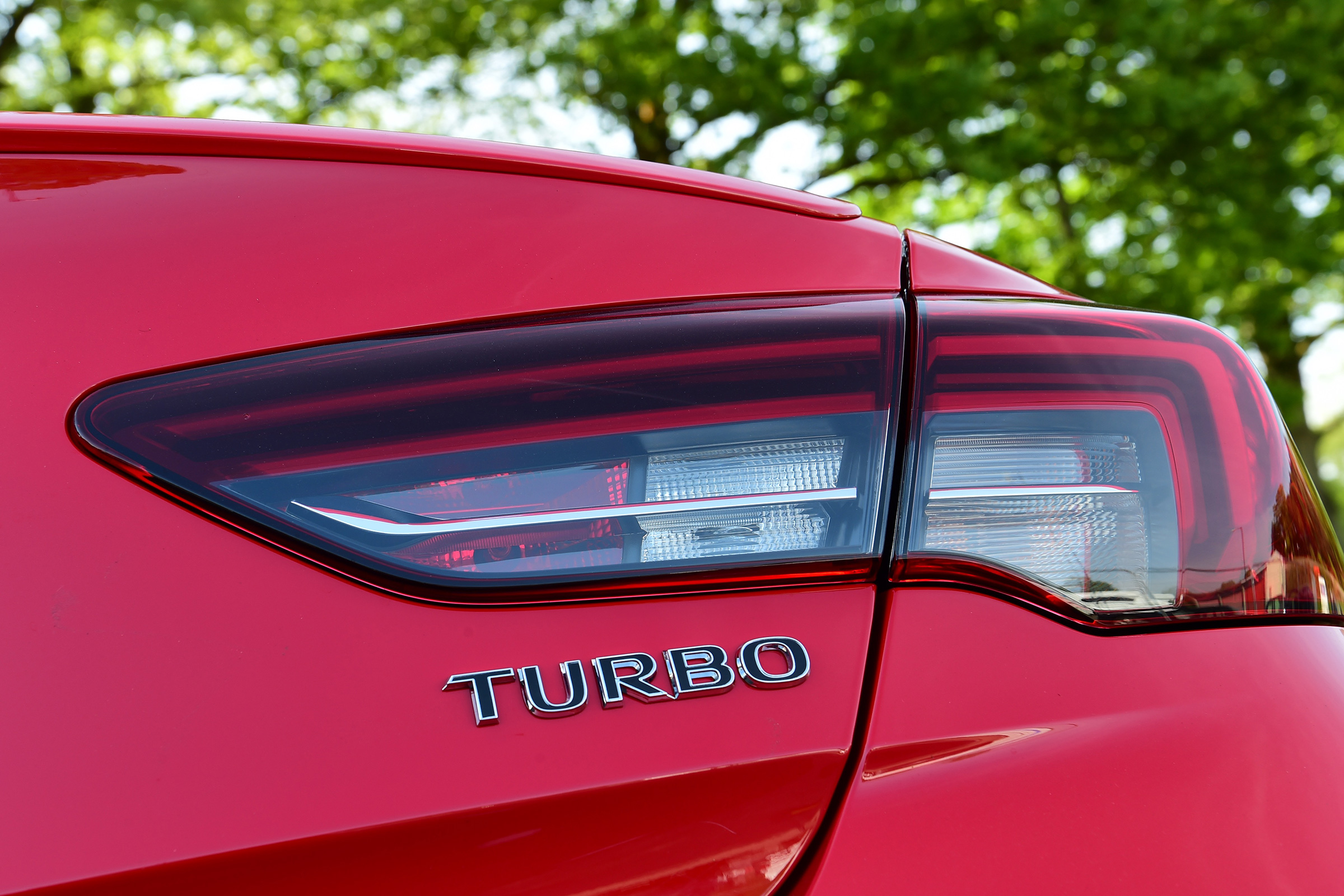 Vauxhall Insignia Grand Sport - rear light